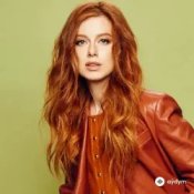 Обложка Юлия Савичева – Незнакомец