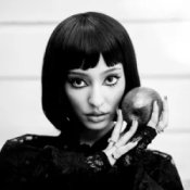 Обложка Faouzia – LOST MY MIND IN PARIS