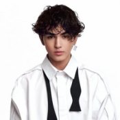 Обложка Amirchik – ЗвОнишь