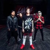 Обложка Breathe Carolina, Raven & Kreyn – Vibes