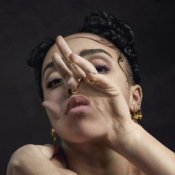 Обложка FKA Twigs – Figure 8