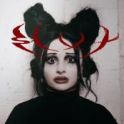 Valencia Grace - S!ut