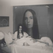 Обложка MØ – Heartbreak